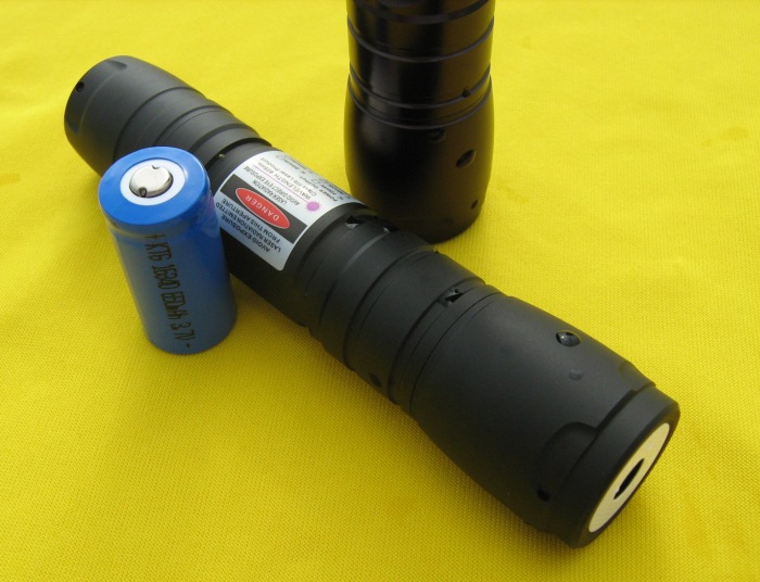 50mW~300mW 405nm Blue-violet laser pointer Water-proof